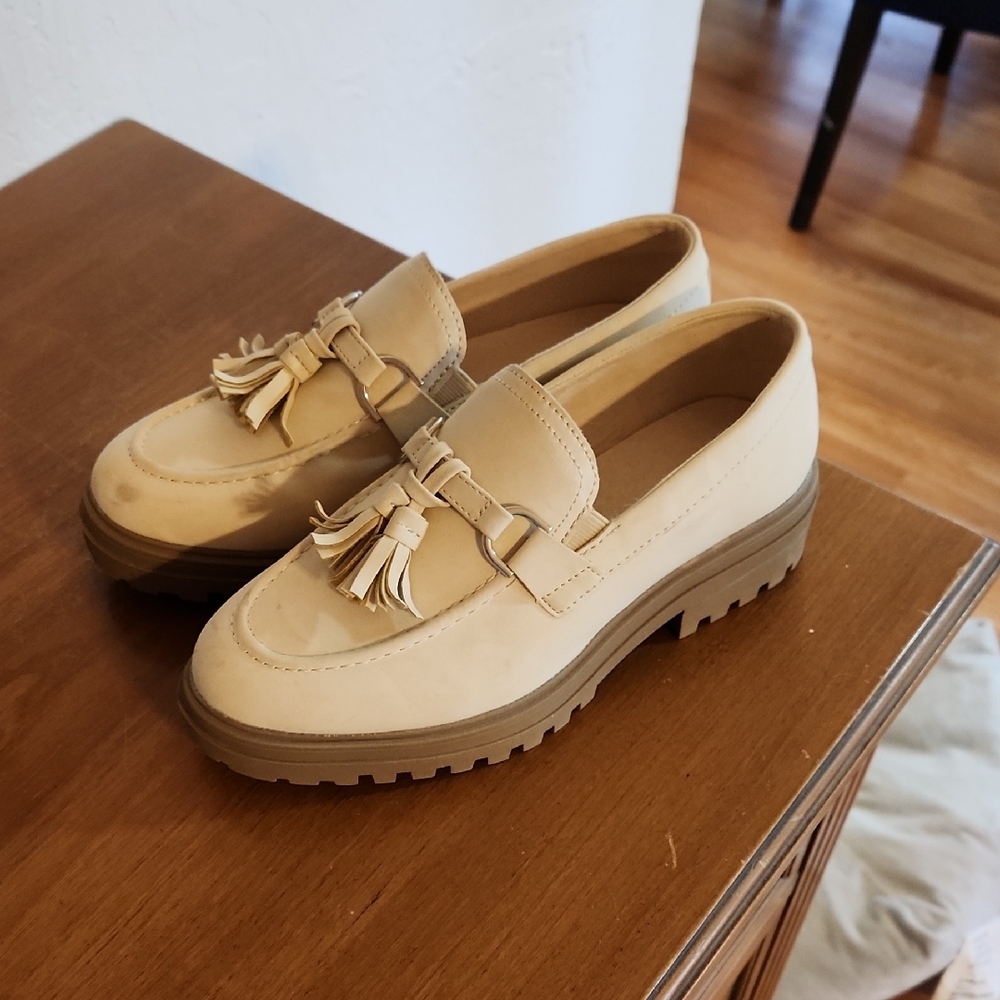Serra Tan Loafers with Tassels
